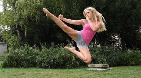 fightingdream.com|skilled female fighters.